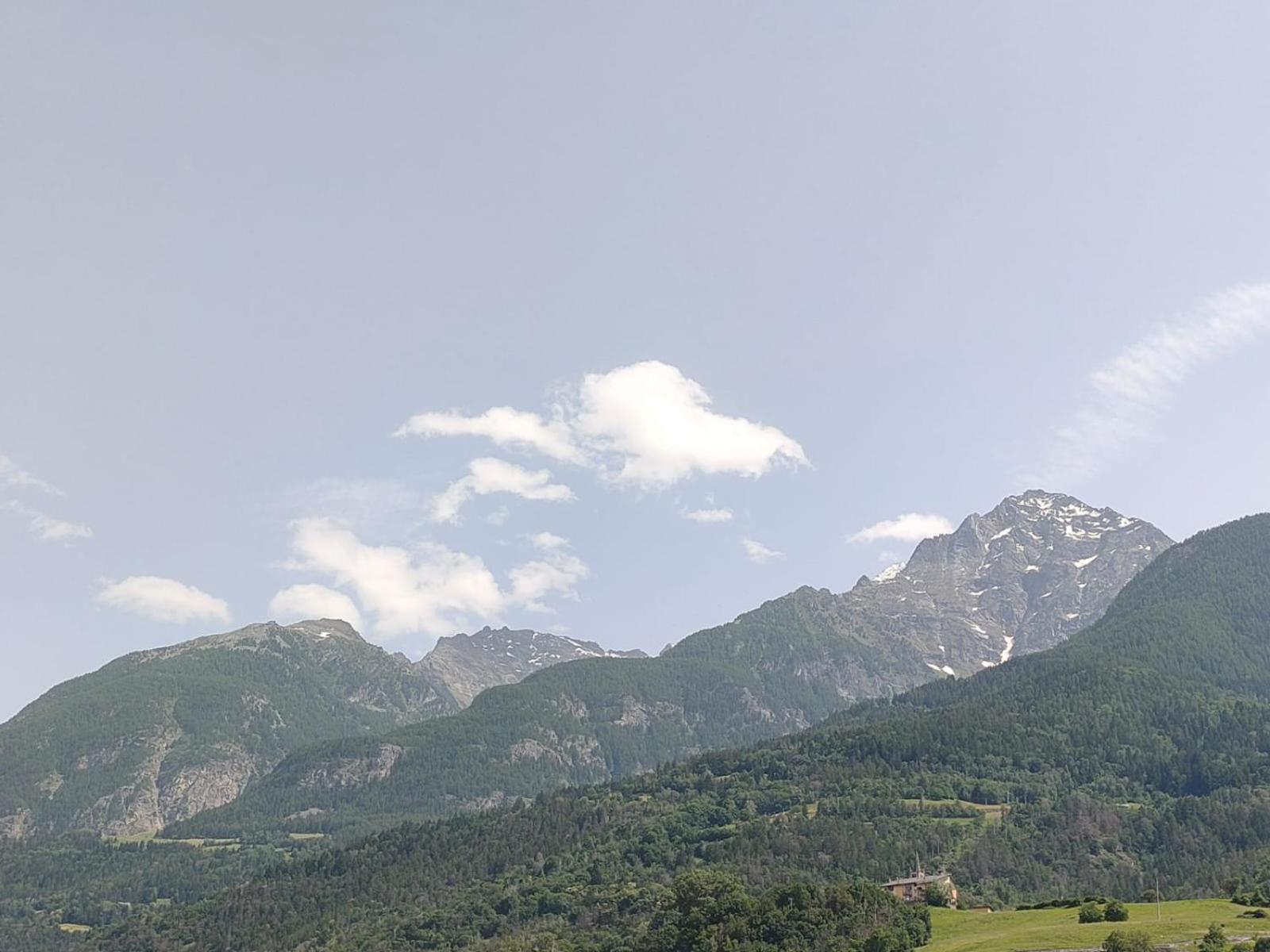 Ospitalita, Natura, Sport A Due Passi Da Aosta Bagian luar foto